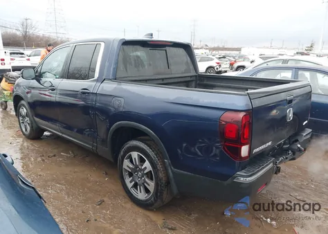 2019 Honda Ridgeline Rtl z USA, uszkodzony, nr VIN 5FPYK3F53KB008946
